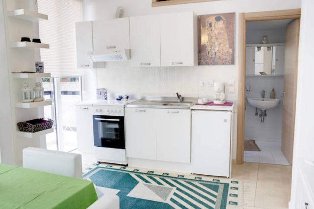 Thelma'S Apartment Афины Экстерьер фото